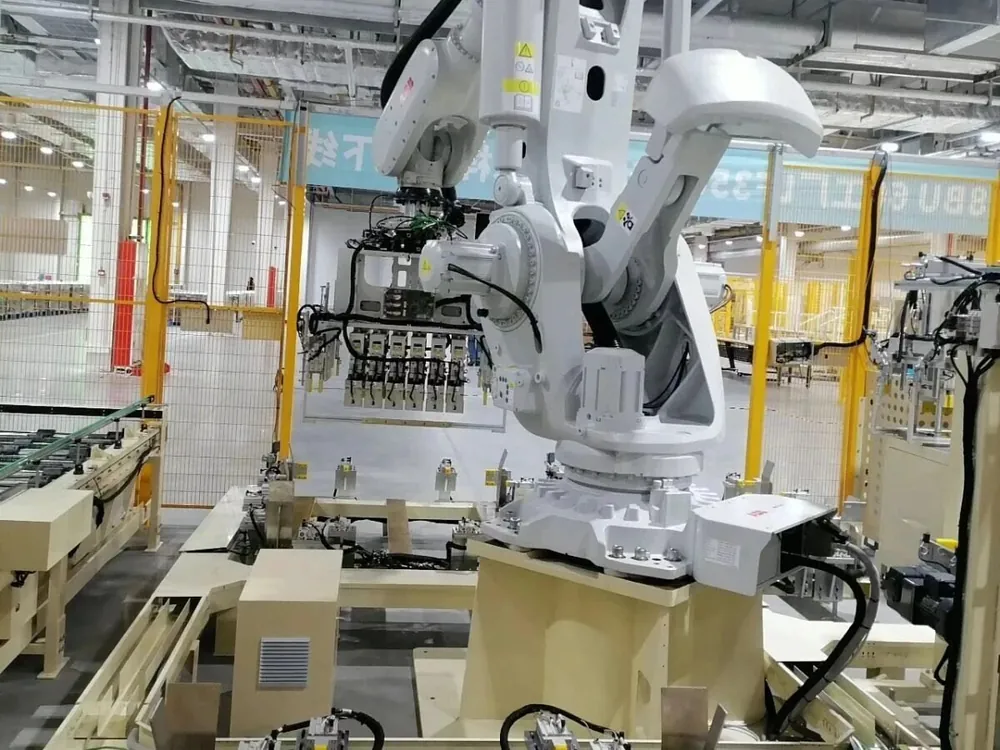 ABB 机械臂全貌