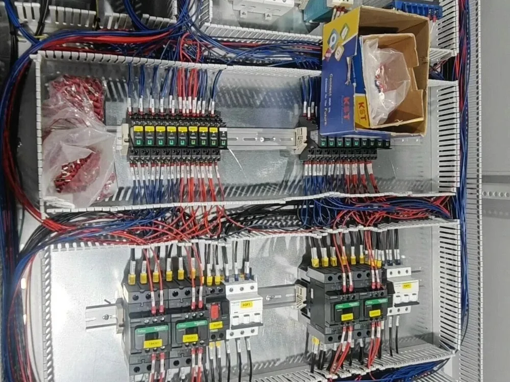 柜内接线与元器件